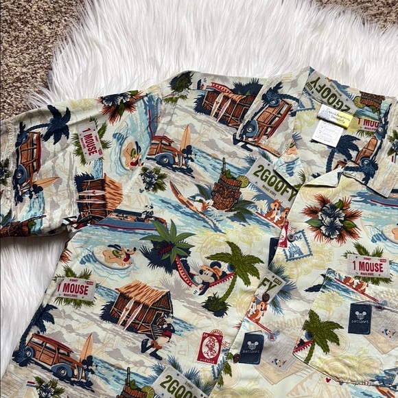 Disney Tropical Print With Disney Characters , Short Sleeve Shirt, Size Small - Picture 6 of 10